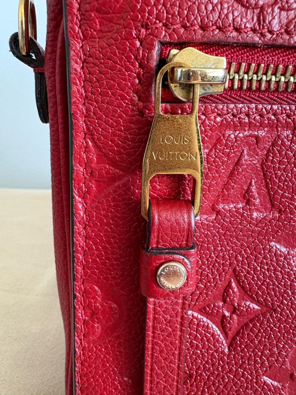 Louis Vuitton Empreinte Pochette Metis - Cherry - Picture 15 of 16